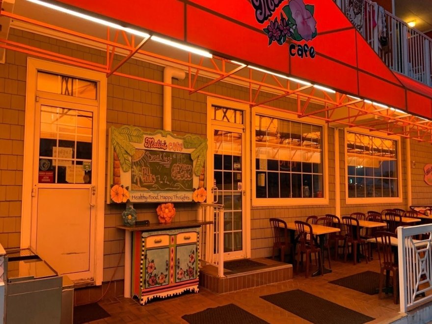 Malia's Cafe