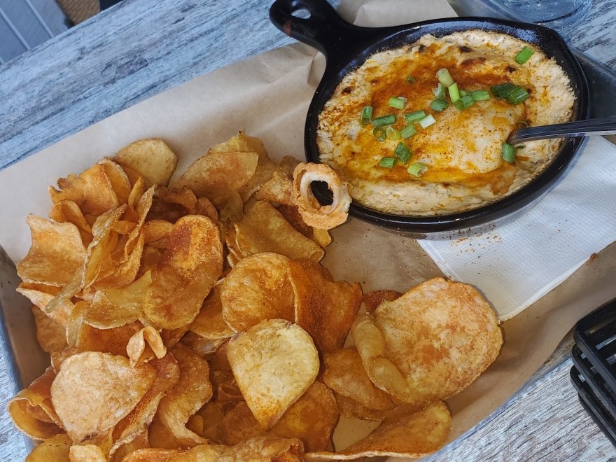 Tailchasers Restaurant & Dock Bar