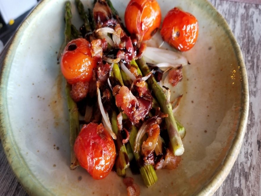 Tailchasers Restaurant & Dock Bar