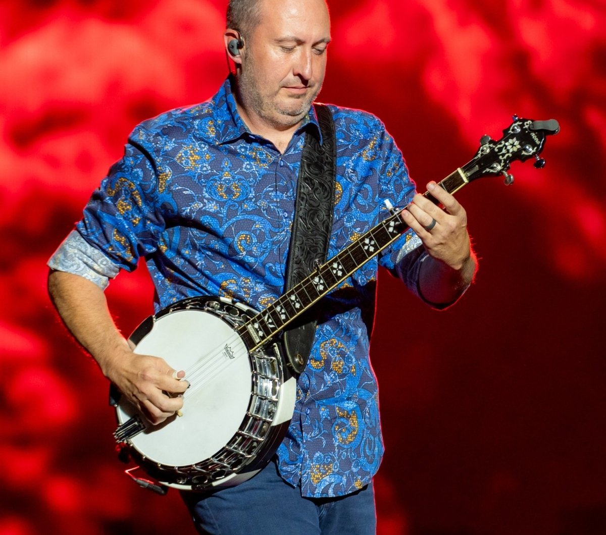 Country Calling Banjo player at Country Calling